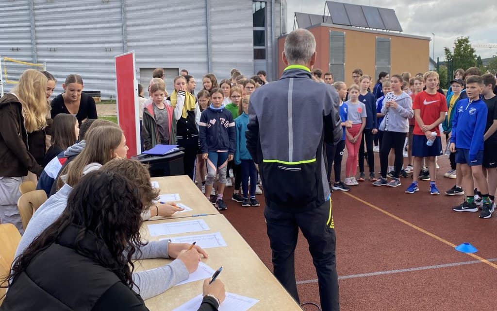 DBG-Spendenlauf für die Kitojo Empowered Girls School