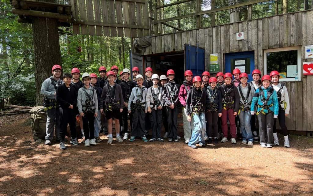 Erlebnisreicher Wandertag im Hochseilgarten auf dem Erbeskopf